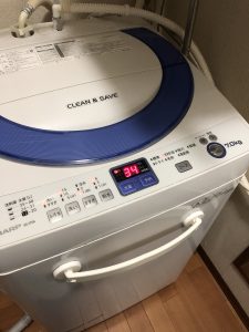 機械(洗濯機)に話しかける人。それは私です