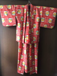 ウールのアンサンブルと浴衣を譲っていただきました